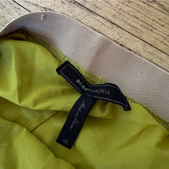 BCBG Max Azria neon green skirt - Picture 3 of 5